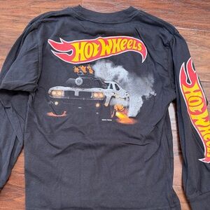 Abercrombie kids Hot Wheels top